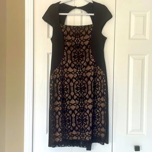 Cap sleeve lace overlay dress